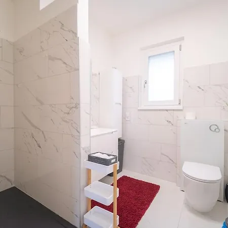 Swiss Blue Residence-lake View Apartman