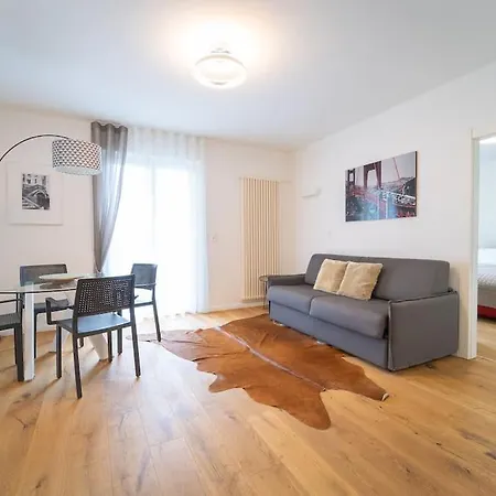 Swiss Blue Residence-lake View Brissago